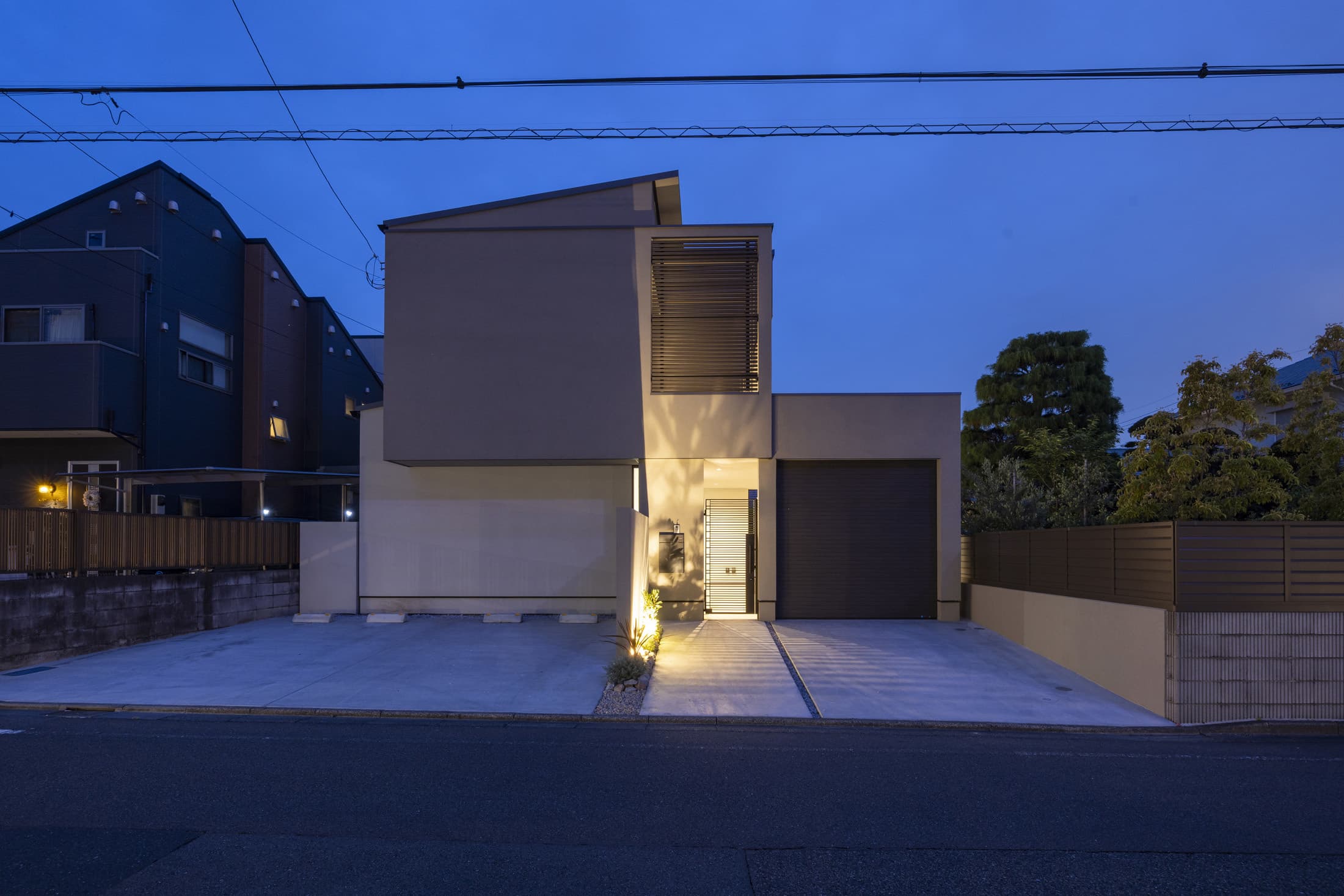 _r5_1790raw_web.jpg